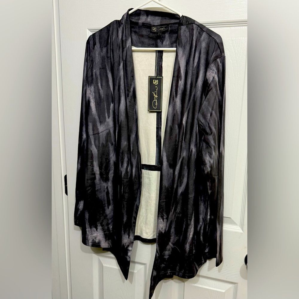 DG2 Diane Gilman women’s Elegant Black and Gray open front cardigan 1x NWT